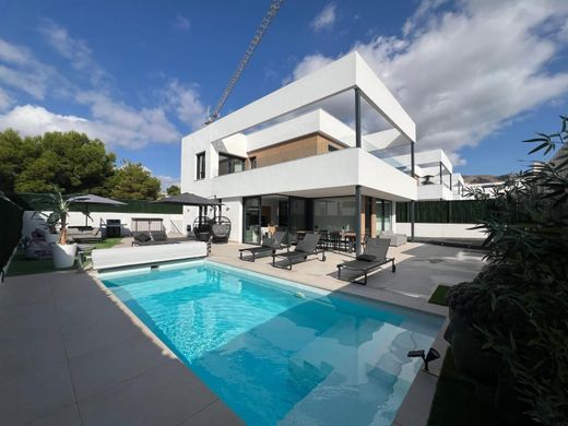 Luxus-Haus in Finestrat, Alicante