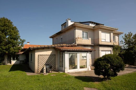 Vrijstaand huis in Ribamontán al Mar, Provincia de Cantabria