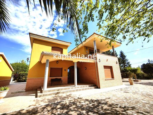 Casa en Banyeres de Mariola, Provincia de Alicante