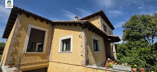 Villa in Boecillo, Valladolid