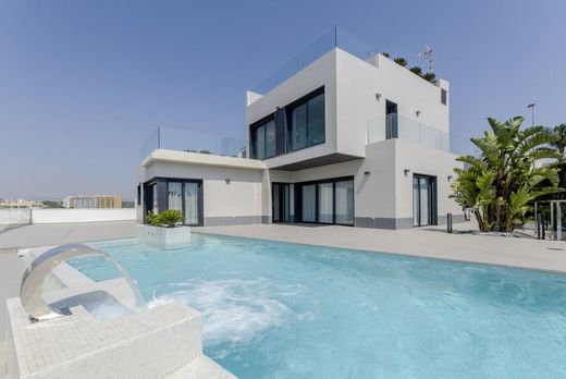 Villa in Playas de Orihuela, Alicante