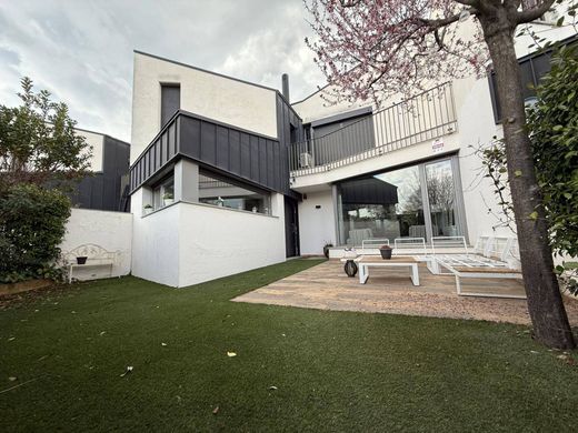 Casa Unifamiliare a Centelles, Província de Barcelona