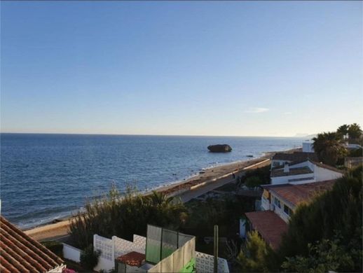 Detached House in Estepona, Malaga