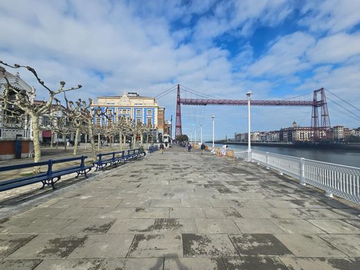 Apartment / Etagenwohnung in Portugalete, Biscaya