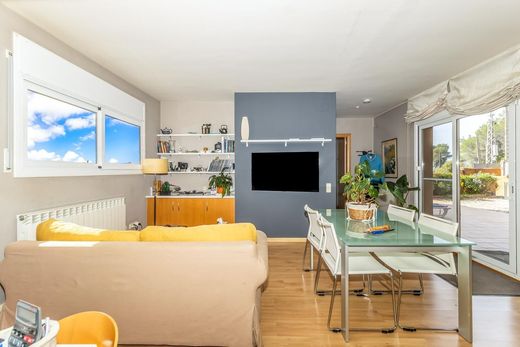 Edificio en Castellar del Vallès, Provincia de Barcelona