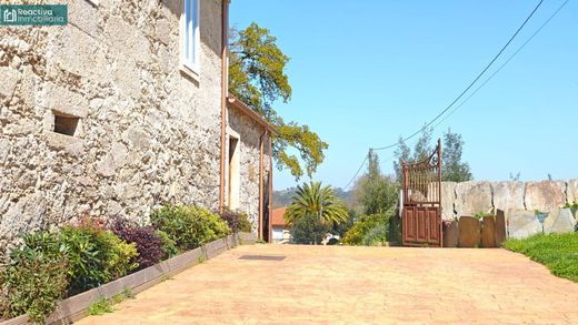 Rural or Farmhouse in Melide, Provincia da Coruña