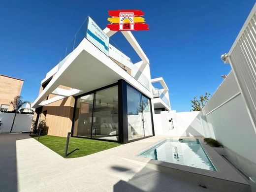 Villa in Pilar de la Horadada, Provincia de Alicante