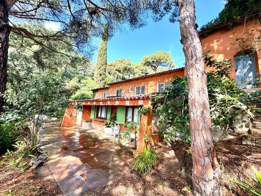 Luxury home in Cabrera de Mar, Province of Barcelona