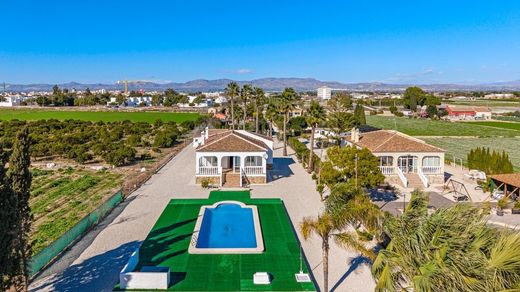 Luxury home in Dolores, Alicante