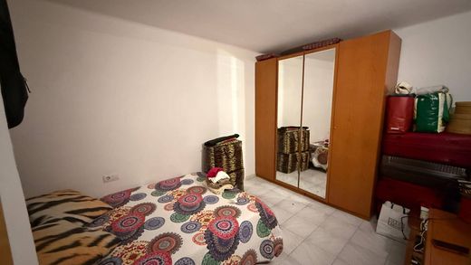 Edificio en Esplugues de Llobregat, Provincia de Barcelona