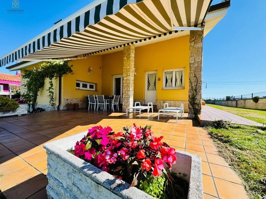 ‏בית חד-משפחתי ב  Villaviciosa, Province of Asturias