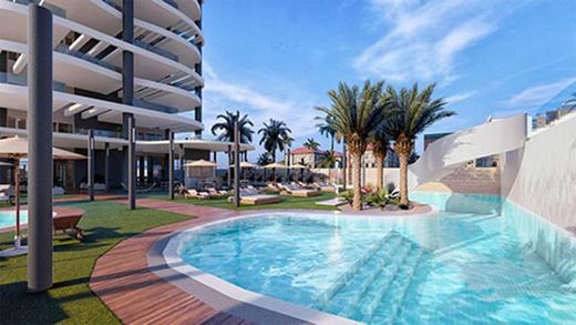 Apartment / Etagenwohnung in Calp, Alicante