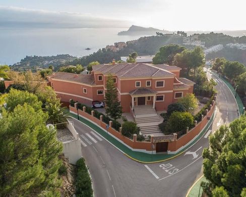 Villa in Altea, Alicante
