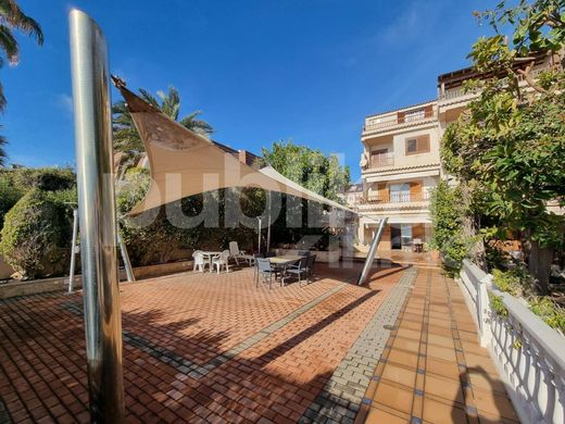 ‏וילה רב-משפחתית ב  Santa Pola, Provincia de Alicante