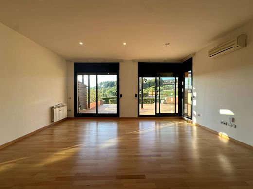 Casa di lusso a Sant Esteve Sesrovires, Província de Barcelona