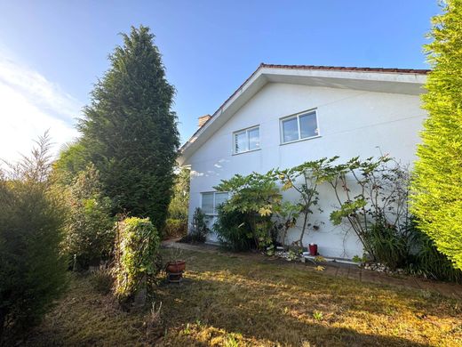 Luxury home in Bergondo, Provincia da Coruña