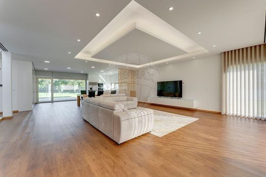 Detached House in Oliveira do Bairro, Aveiro