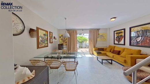 Semidetached House in Sanxenxo, Pontevedra