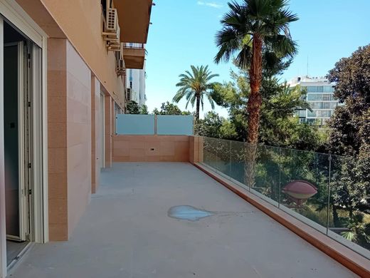 Apartment / Etagenwohnung in Elx, Alicante