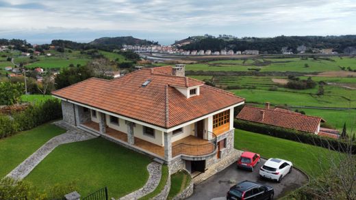 Luxury home in Ribadesella, Province of Asturias