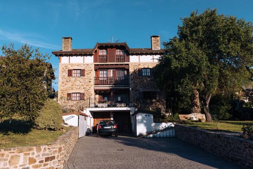 Villa multifamiliale à Laudio, Alava
