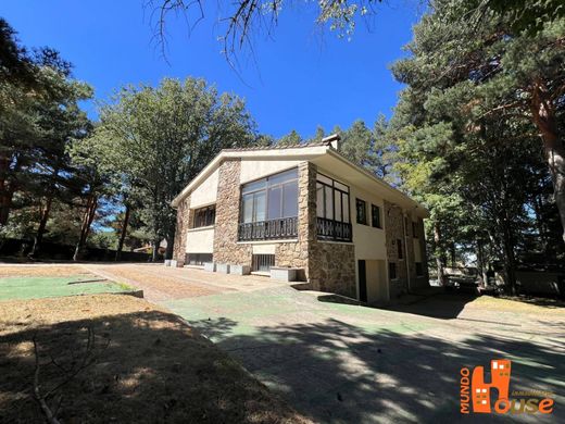 Casa en La Granja de San Ildefonso, Provincia de Segovia