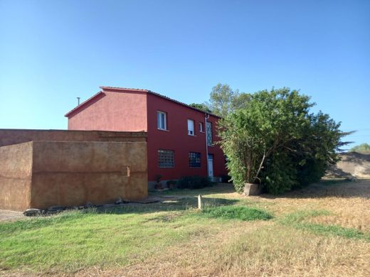 Luxus-Haus in Esponellà, Provinz Girona