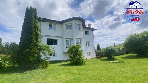 Luxury home in Santillana, Province of Cantabria