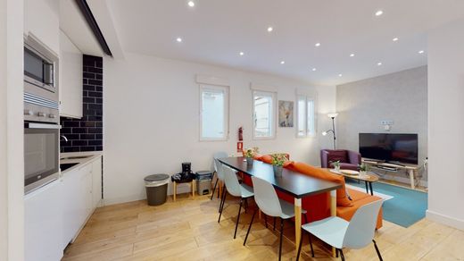 Apartment / Etagenwohnung in Madrid, Provinz Madrid
