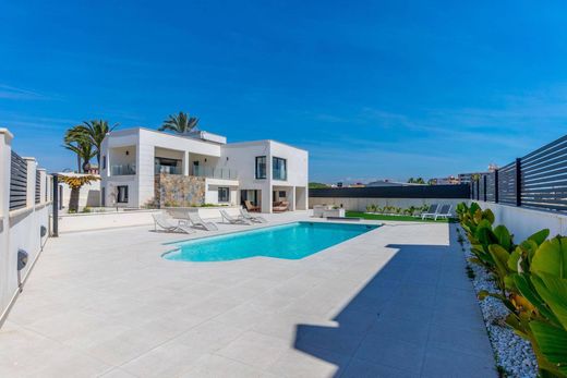Villa in Torrevieja, Alicante