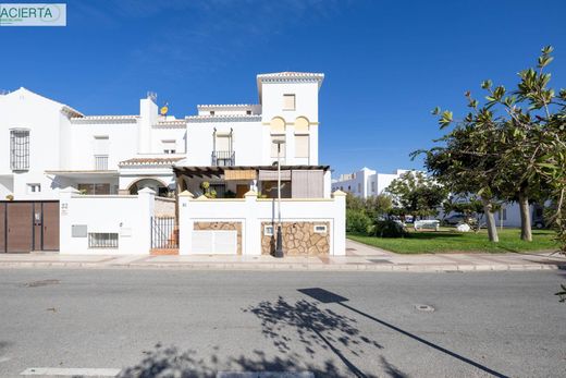 Mehrfamilienhaus in Calahonda, Granada