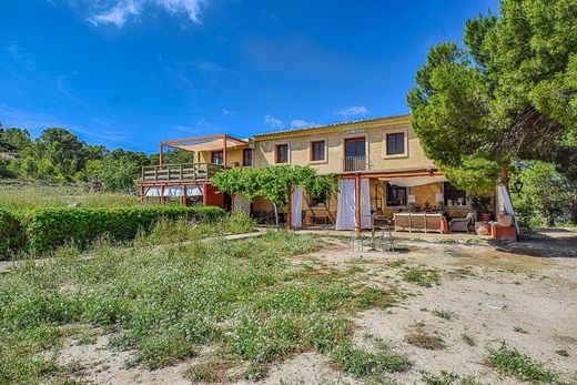 Rural or Farmhouse in Relleu, Alicante