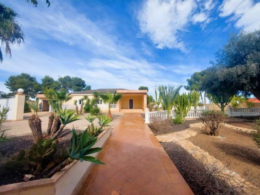 Villa in Orihuela Costa, Alicante