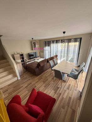 Смежная Вилла, Villalbilla, Provincia de Madrid