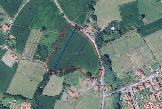 Land in Bárcena de Cicero, Province of Cantabria