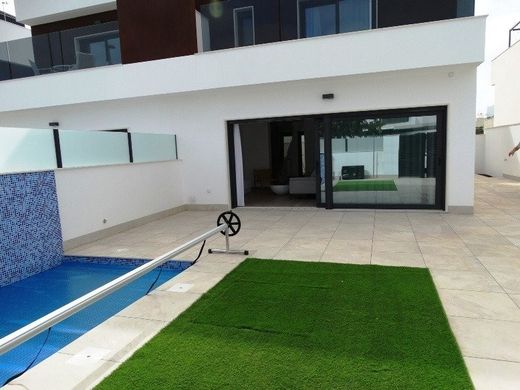 Semidetached House in Pilar de la Horadada, Alicante