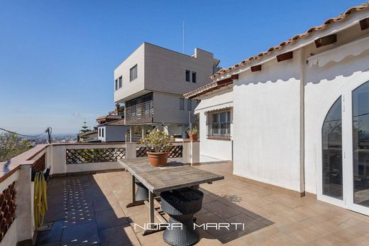 Luxus-Haus in Esplugues de Llobregat, Provinz Barcelona