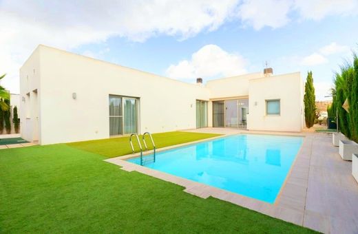 Luxury home in Benijofar, Alicante