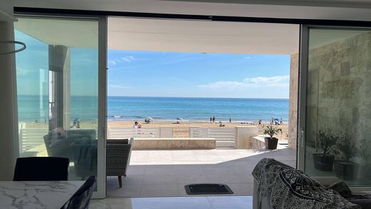 Villa in Torrevieja, Provincia de Alicante