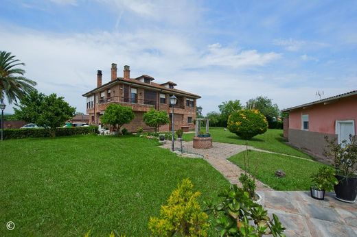 Luxury home in Laredo, Province of Cantabria