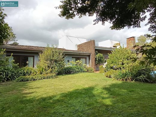 Casa Unifamiliare a Amés, Provincia da Coruña