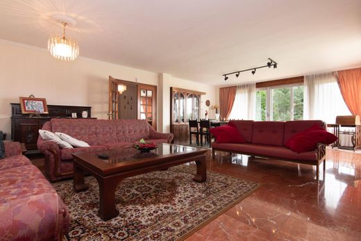 ‏בית חד-משפחתי ב  Bergondo, Provincia da Coruña