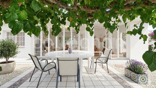 Detached House in Castellón de la Plana, Castellon