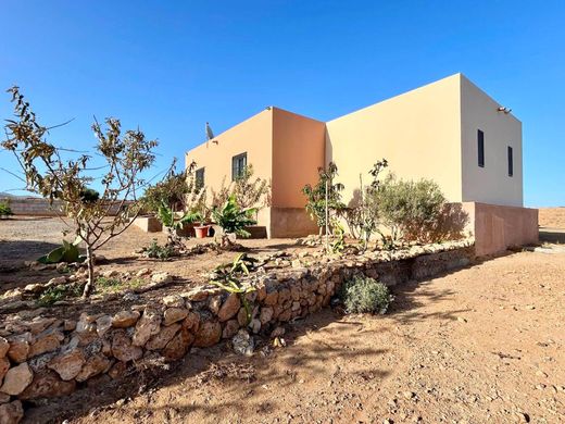 Лэйнхаус, Tuineje, Provincia de Las Palmas