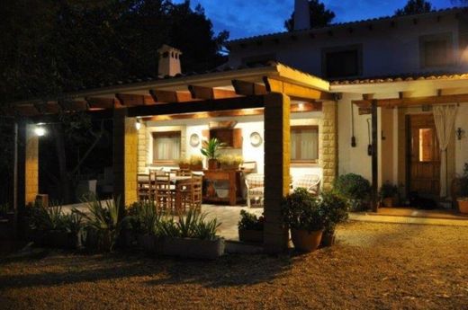 Rural or Farmhouse in La Torre de les Maçanes, Alicante