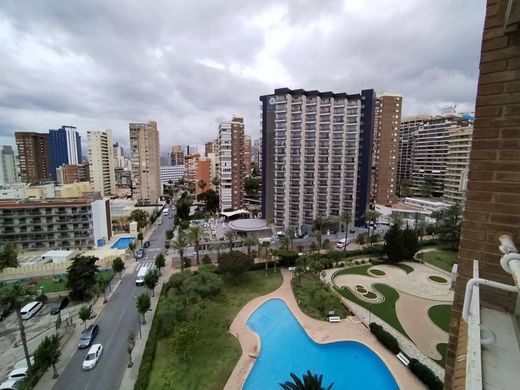 Apartment / Etagenwohnung in Benidorm, Alicante
