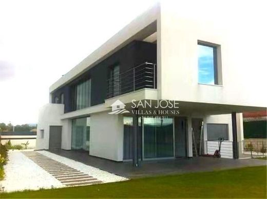 Casa en Matola, Provincia de Alicante