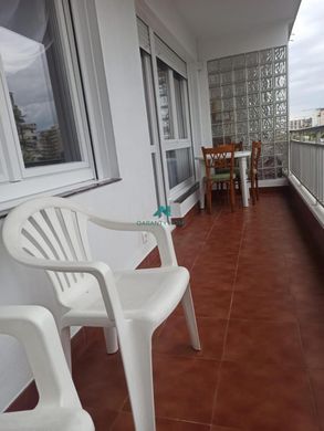 Apartment / Etagenwohnung in Laredo, Provinz Cantabria