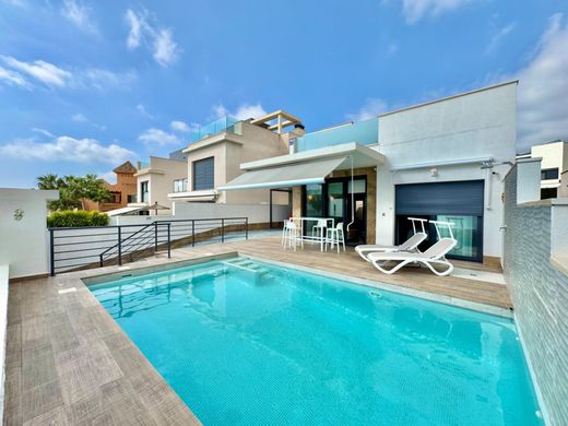 Villa à San Miguel de Salinas, Alicante