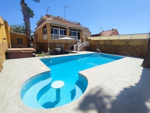 Villa in Torrevieja, Provincia de Alicante